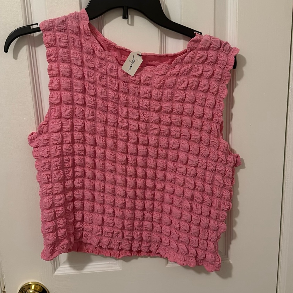 NWT Textured Pink Tanktop